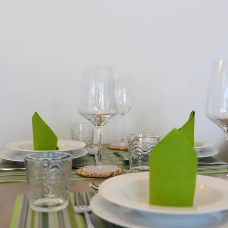 Moderne Fewo, Stilvoll Eingerichtet Uber 2 Etagen Mit Terrasse, Friesische Strasse 85a *