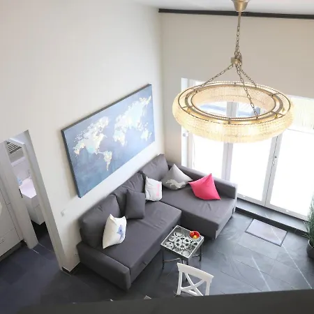 Apartamento Moderne Fewo, Stilvoll Eingerichtet Uber 2 Etagen Mit Terrasse, Friesische Strasse 85a