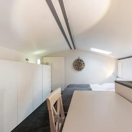 Apartamento Moderne Fewo, Stilvoll Eingerichtet Uber 2 Etagen Mit Terrasse, Friesische Strasse 85a Westerland