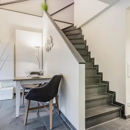 Apartamento Moderne Fewo, Stilvoll Eingerichtet Uber 2 Etagen Mit Terrasse, Friesische Strasse 85a